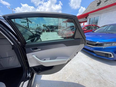 Used 2019 Hyundai Sonata SE FWD image 6