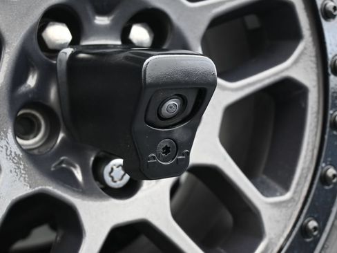 Used 2022 Jeep Wrangler Unlimited Rubicon w/ Xtreme Recon 35" Tire Package AWD/4WD image 36