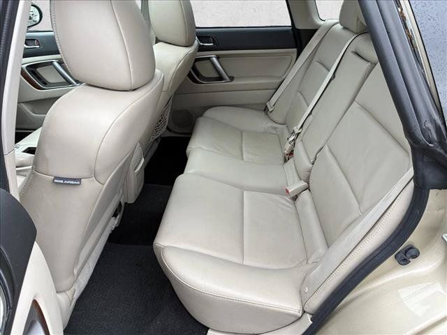 Used 2009 Subaru Outback 2.5i Limited AWD/4WD image 13