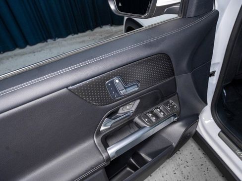 New 2026 Mercedes-Benz GLB 250 4MATIC image 11