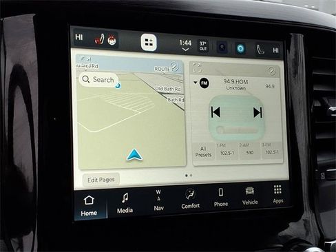 Used 2024 RAM 1500 Laramie image 16