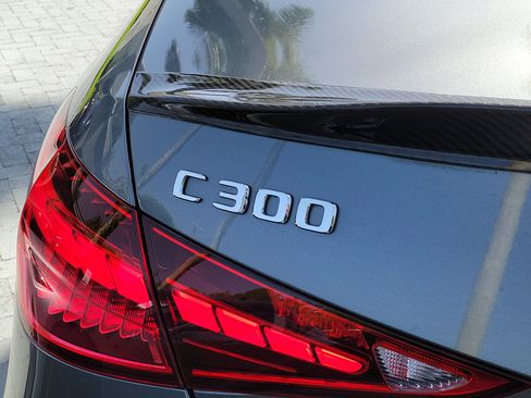 Used 2024 Mercedes-Benz C 300 Sedan image 5