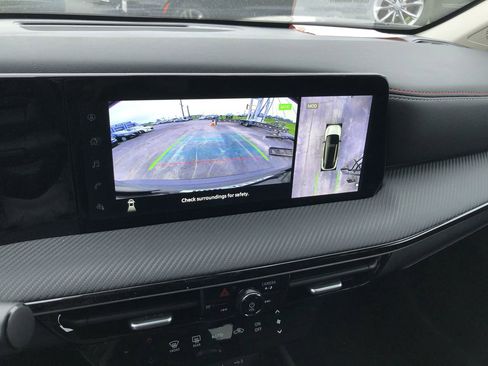 Used 2025 Nissan Kicks SR image 28