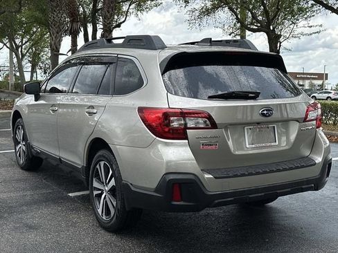 Used 2018 Subaru Outback 2.5i Limited image 5