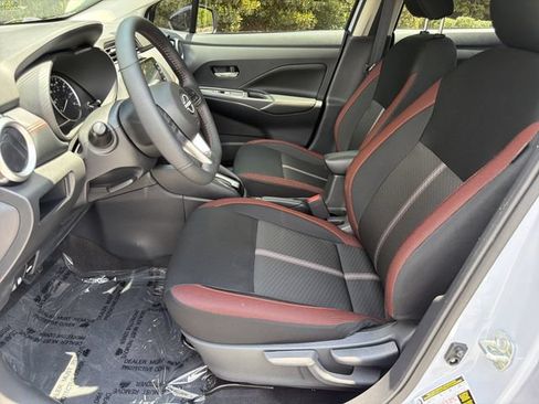 Certified 2025 Nissan Versa SR w/ Trunk Package FWD image 11