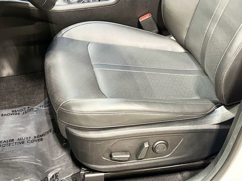 Certified 2023 Kia Sorento EX w/ Panoramic Sunroof Package FWD image 13
