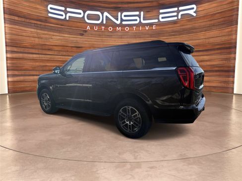 New 2026 Ford Expedition Active AWD/4WD image 3