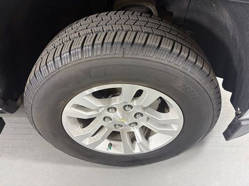 Used 2017 Chevrolet Silverado 1500 LT w/ Texas Edition RWD image 10