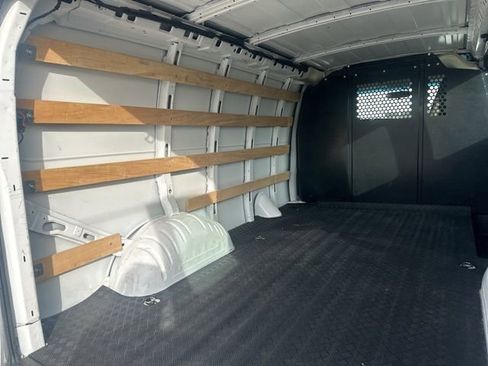 Used 2024 Chevrolet Express 2500 w/ Driver Convenience Package image 15