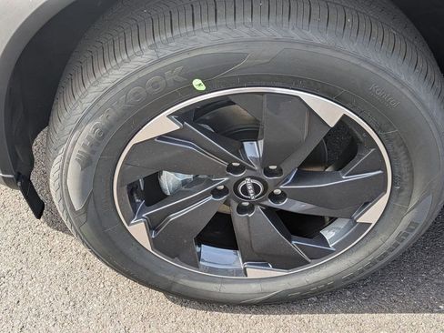 New 2026 Nissan Rogue SV AWD/4WD image 42