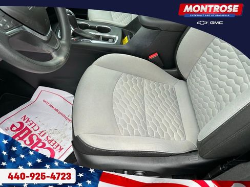 Used 2019 Chevrolet Equinox LS w/ LS Convenience Package image 19