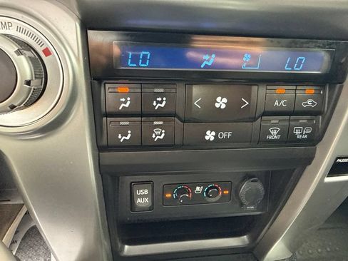 Used 2019 Toyota 4Runner Limited AWD/4WD image 17