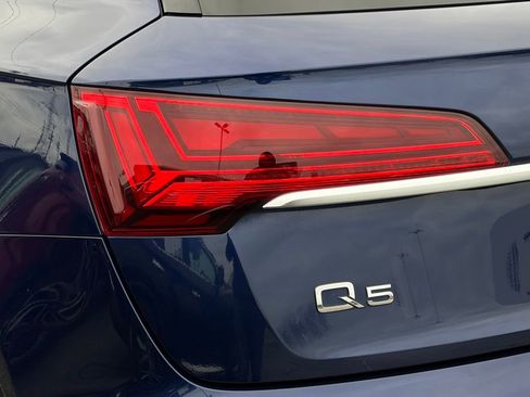 Used 2023 Audi Q5 2.0T Premium w/ Convenience Package AWD/4WD image 10