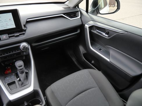 Certified 2025 Toyota RAV4 XLE image 12