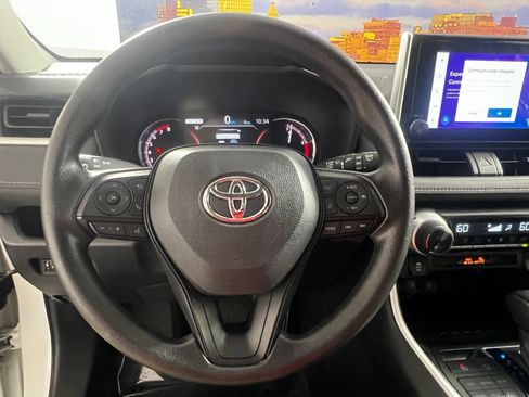 Certified 2025 Toyota RAV4 XLE AWD/4WD image 15