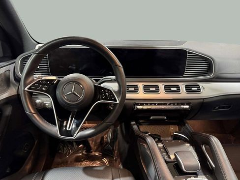 Used 2025 Mercedes-Benz GLS 450 4MATIC image 22