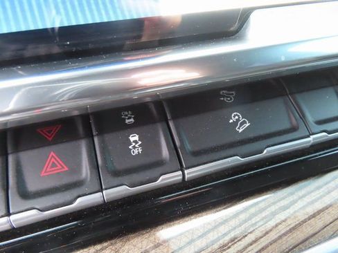 Used 2022 Chevrolet Silverado 1500 LT Trail Boss w/ Protection Package image 31