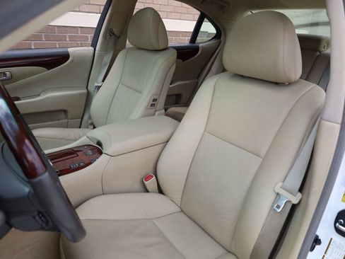 Used 2009 Lexus LS 460 4dr Sedan RWD image 15