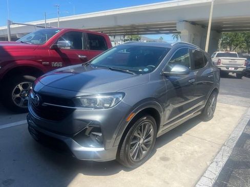 Used 2022 Buick Encore GX Select w/ Sport Touring Package FWD image 1