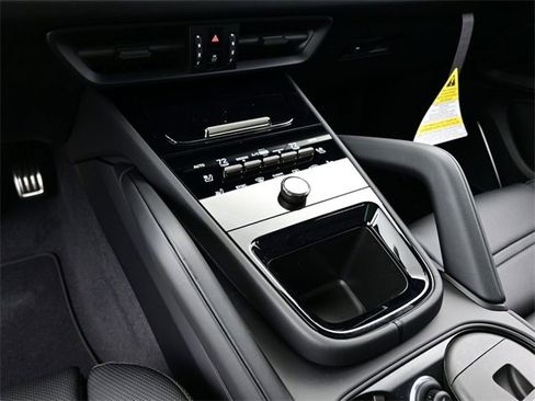 New 2026 Porsche Cayenne Turbo image 11