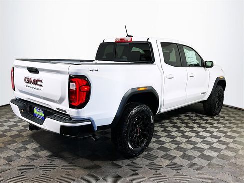 New 2026 GMC Canyon Elevation w/ Convenience Package image 8