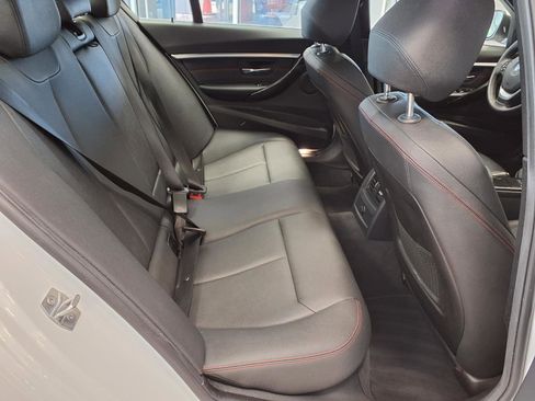 Used 2018 BMW 330i Sedan RWD image 14
