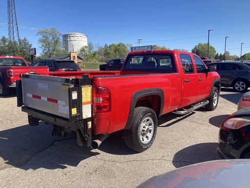 Used 2013 Chevrolet Silverado 3500 W/T RWD image 2