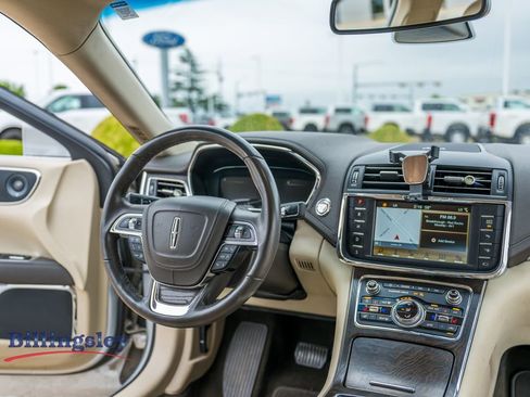 Used 2019 Lincoln Continental Reserve FWD image 15
