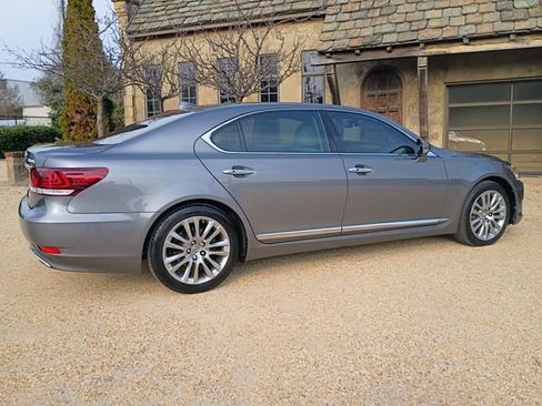 Used 2015 Lexus LS 460 L image 12