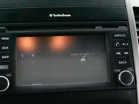 Used 2014 Nissan Frontier SL w/ SL Moonroof Package AWD/4WD image 26
