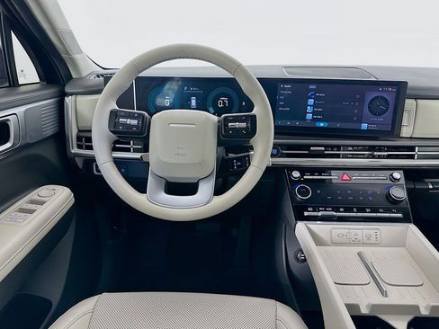 Used 2025 Hyundai Santa Fe SEL w/ Tow & Go Package image 22