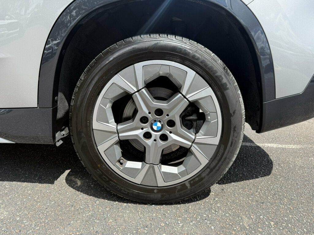 Used 2025 BMW X1 xDrive28i AWD/4WD image 10