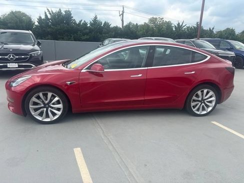 Used 2018 Tesla Model 3 Long Range AWD/4WD image 2