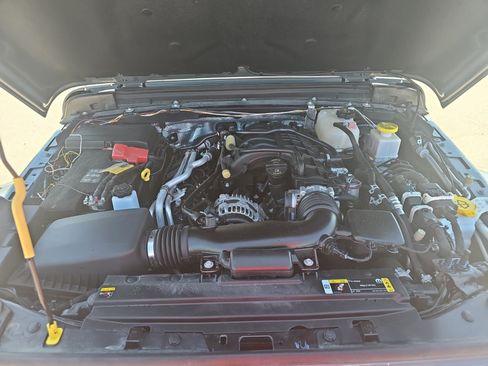 Used 2025 Jeep Gladiator Sport AWD/4WD image 20