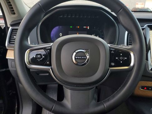 Used 2023 Volvo XC90 B6 Plus image 15