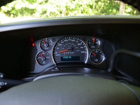 Used 2021 Chevrolet Express 3500 w/ Power Convenience Package RWD image 10