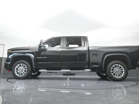 Used 2025 Chevrolet Silverado 2500 LT w/ Z71 Chrome Sport Edition AWD/4WD image 65