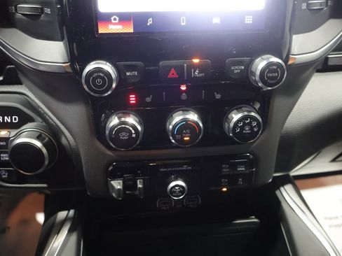 Certified 2025 RAM 1500 Big Horn AWD/4WD image 29