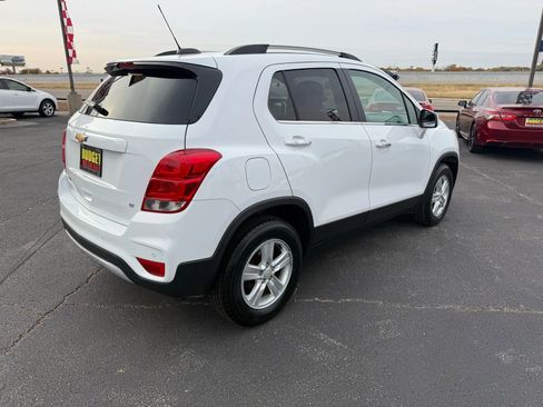 Used 2017 Chevrolet Trax LT w/ Driver Confidence Package image 5