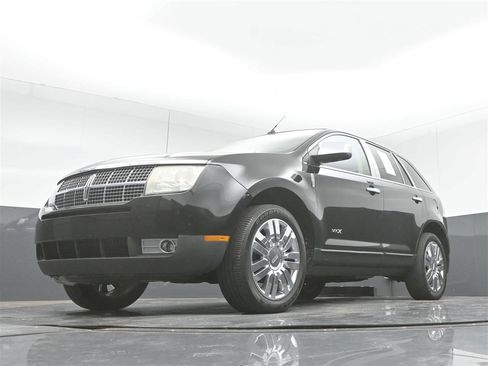 Used 2010 Lincoln MKX AWD image 28