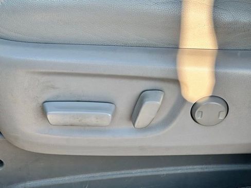 Used 2015 Toyota Sienna XLE Premium image 9