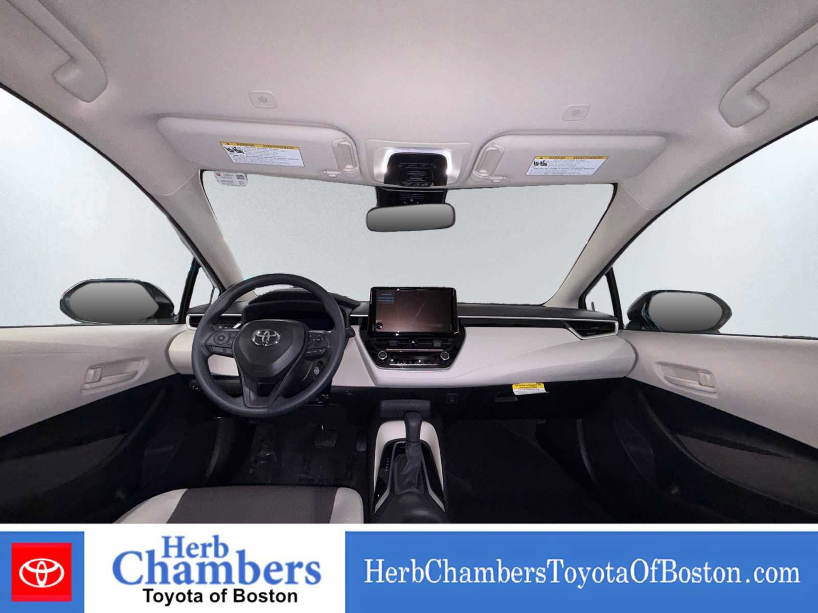 Used 2026 Toyota Corolla LE FWD image 5