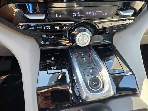 Certified 2024 Acura MDX FWD w/ Technology Package image 18