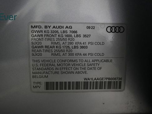 Used 2023 Audi e-tron Premium Plus w/ Premium Plus Package AWD/4WD image 28
