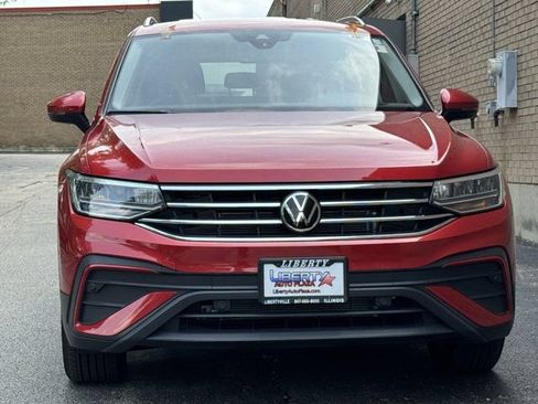 Used 2023 Volkswagen Tiguan SE FWD image 30