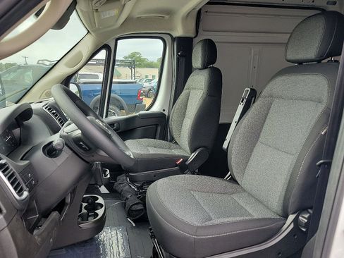 New 2024 RAM ProMaster 3500 w/ Convenience Group image 9
