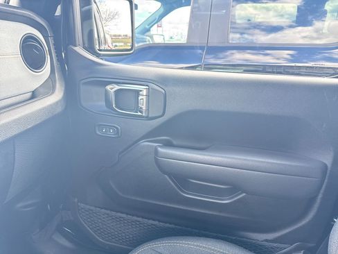 Used 2025 Jeep Wrangler Willys 4xe image 27