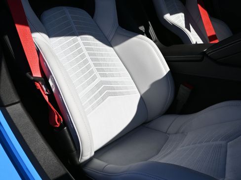 Used 2023 Chevrolet Corvette 2LT w/ Z51 Performance Package image 34