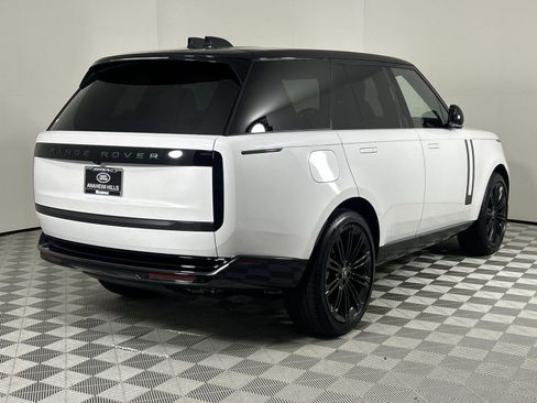 New 2025 Land Rover Range Rover SE image 5