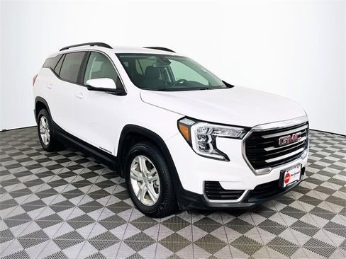 Certified 2023 GMC Terrain SLE w/ Driver Convenience Package image 1